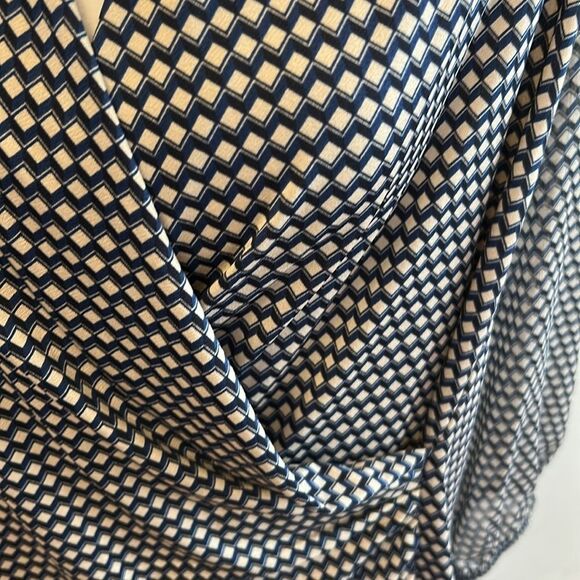 Chenault navy cream patterned long sheer sleeve blouse Size 2X New - Picture 3 of 11